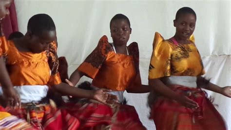 Buganda Traditional Dance During Visitation Day At Seroma Christian School 2013 Youtube