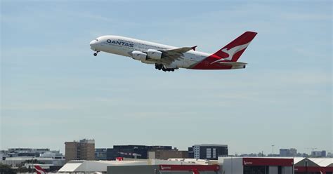 U Turn After Third Qantas Flight Problem