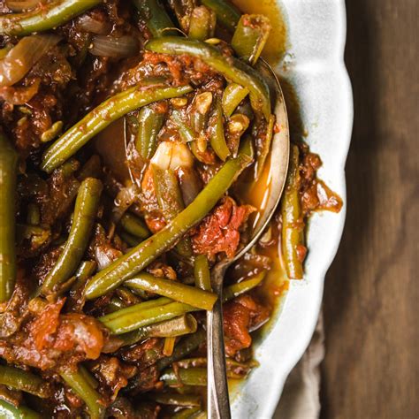 One Pot Lebanese Green Bean Stew Loubieh Loubia Bi Zeit Cosette S Kitchen