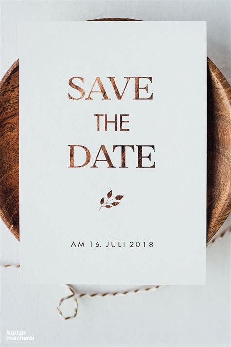 Save The Date Karte Auf Holz Einladungen Hochzeit Hochzeit