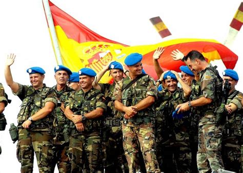 Defensa aprueba la nueva orden sobre la uniformidad de las Fuerzas Armadas españolas - Noticias ...