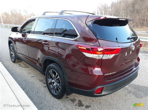 Ooh La La Rouge Mica 2019 Toyota Highlander LE AWD Exterior Photo