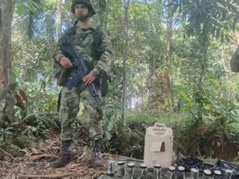 Ejército Destruyó Depósito Con Explosivos Y Material De Guerra Del Eln En Sur De Bolívar