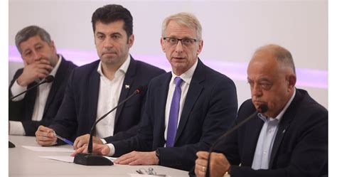 ПП-ДБ представя проекта си за нова Конституция днес