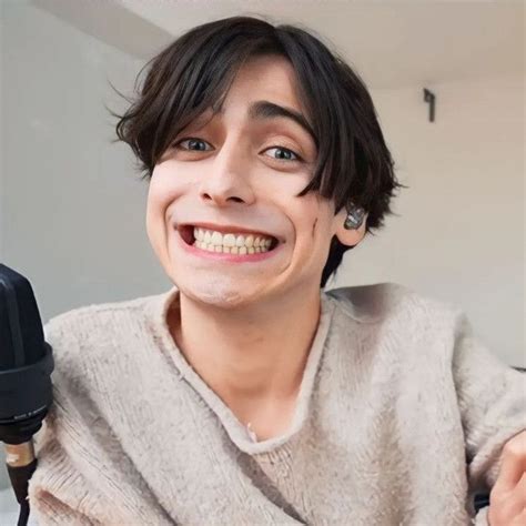 Pin De Isita En Aidan Gallagher Famosos Celebridades Chicos