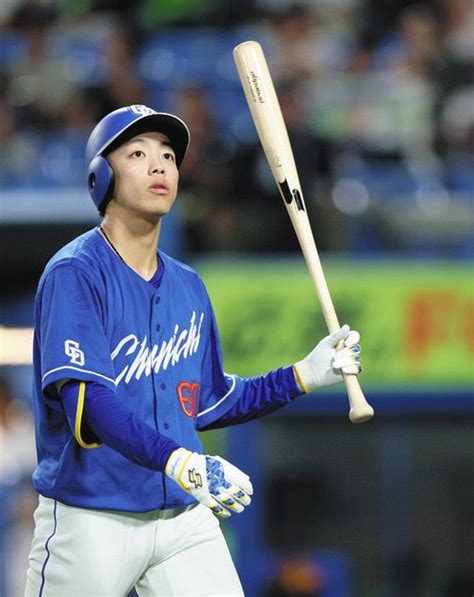 岡林勇希の連続試合安打は「29」でストップ 33試合連続安打のプロ野球記録にはおよばず【中日】：中日スポーツ・東京中日スポーツ