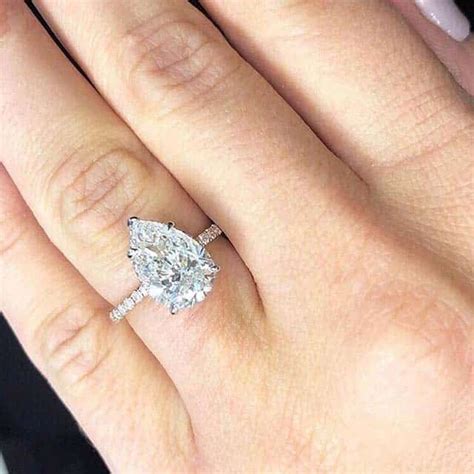 Ultimate Pear Shaped Diamond Buying Guide for Brilliance