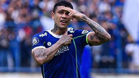 Pilar Persib Bandung Ciro Alves Sedih Liga Terhenti Imbas Tragedi