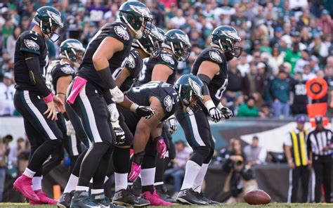 Line ‘Em Up: Philadelphia Eagles Offensive Line vs. Carolina Panthers ...