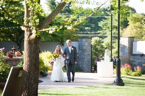 Weddings - Farmington Gardens