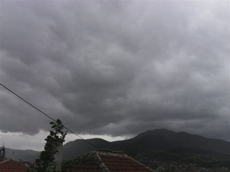 Crni Oblaci Nad Bosnom I Hercegovinom Bosnjaci Net