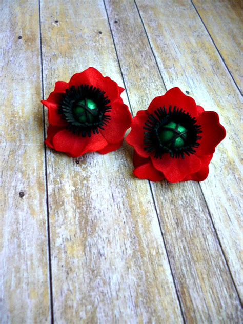 Red Poppy Earrings Studs Red Poppy Flowers Red Poppies Stud Etsy