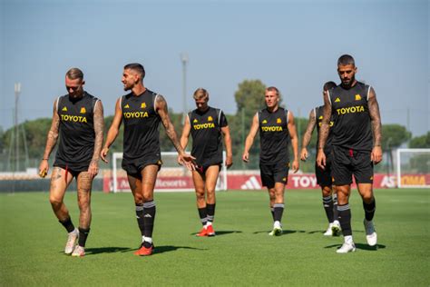 Trigoria La Ripresa Degli Allenamenti Luned Mattina