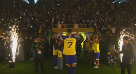 Cristiano Ronaldo pictured in Al Nassr jersey for first time - Futbol on FanNation