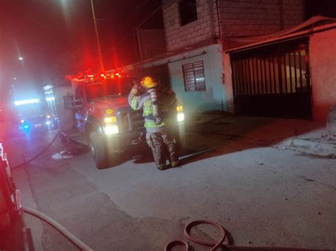 Fuego arrasa con vivienda de la colonia Campo Nuevo Zaragoza de Torreón