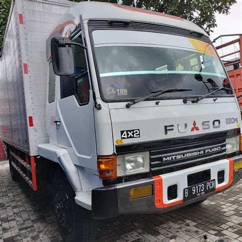 Full Box Mitsubishi Fuso Fm Hl Engkel Ban Tahun Kaskus