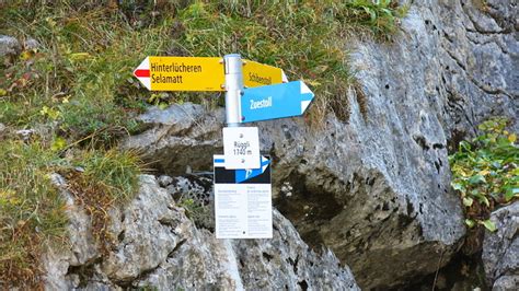 Ab Jetzt Ist Der Weg Weiss Blau Weiss Markiert Fotos Hikr Org