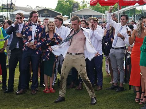 Melbourne Cup 2019 Washup Drunk Racegoers Best Photos Daily Telegraph