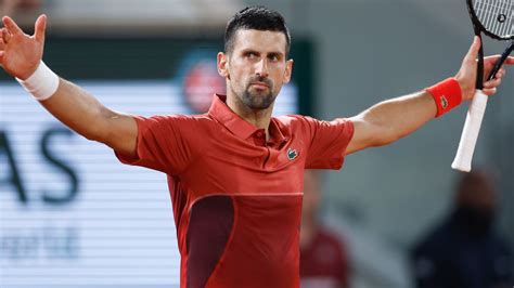 Novak Djokovic Defending Champion And World No 1 Survives French Open