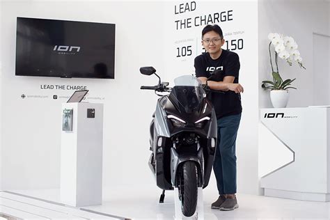 ION Mobility Tampilkan Berbagai Penyempurnaan M1 S Dan Rilis Warna Baru