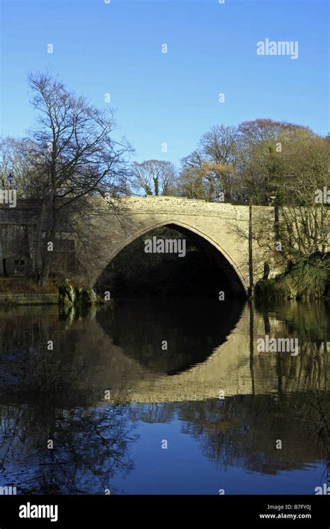 Bridge Over River Don Hi Res Stock Photography And Images Alamy