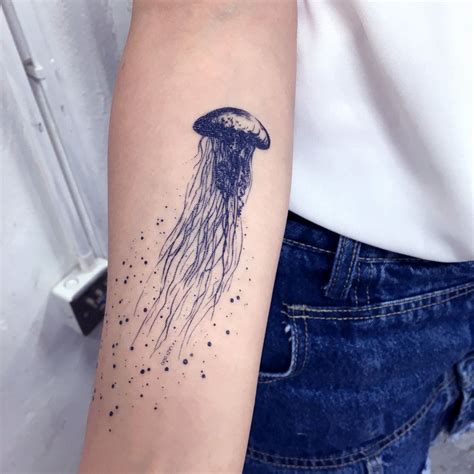 Jellyfish Tattoos Jellyfish Art Ocean Creatures Fish Tattoo Etsy