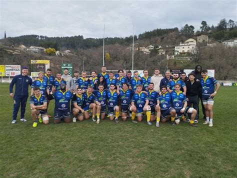 Victoire De Nos Espoirs Jaunes Bleus A Dugradus Rcav Rugby Club