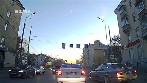 18+ Момент страшного ДТП попал на видеорегистратор - YouTube