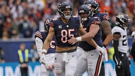 Cant Miss Highlight Cole Kmets Incredible Effort Gets Bears On Board