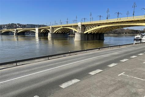 Szombattól újra a gyalogosoké a pesti rakpart minden hétvégén