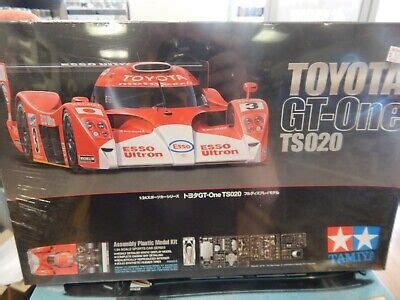 1 24 SCALE MODEL Car Kit By TAMIYA TOYOTA GT One TS020 EUR 38 94