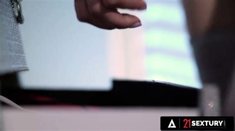 SEXTURY Perfect Teen Alyssa Bounty Tastes Her Own Ass After Hard Anal Fuck Petite