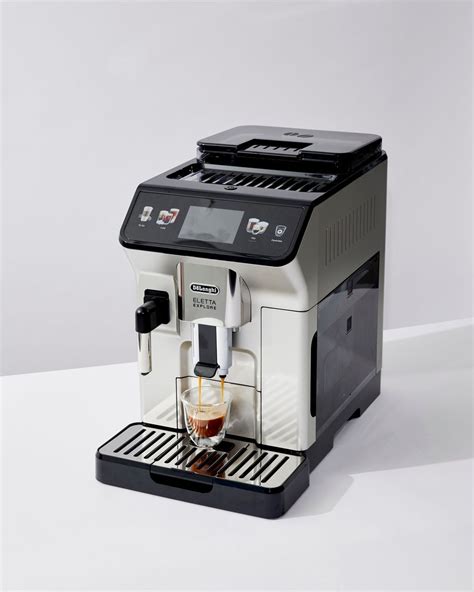 De’Longhi's Eletta Explore Review 2022: Price and Where to Buy