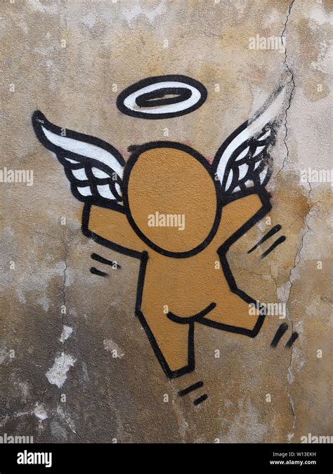 Angel graffiti hi-res stock photography and images - Alamy