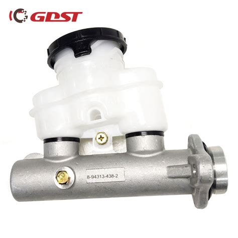 Gdst Auto Spare Parts Brake Master Cylinder For Isuzu