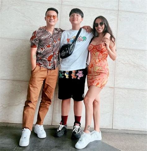 Hot boy Việt trong Bố ơi Mình đi đâu thế giờ cao gần m giấu bố mẹ tự học tiếng Anh thi