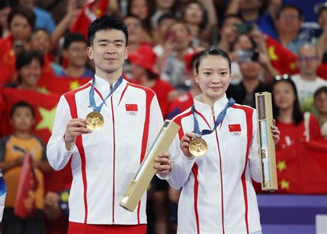 Olympics China S Zheng Huang Win Badminton Mixed Doubles Gold At