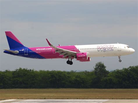 H Wnb Airbus A Nx Wizz Air Wizz Air Malta W Flickr