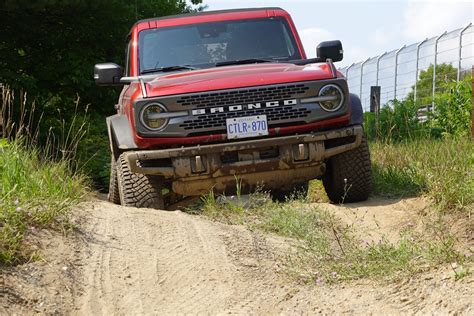 Ford S Bronco Everglades Comes With A Factory Snorkel And Winch Driving