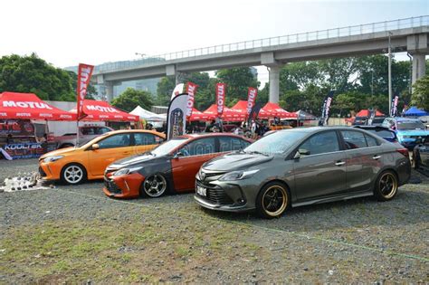 Toyota Vios At Bumper To Bumper Car Show In Quezon City Editorial Image