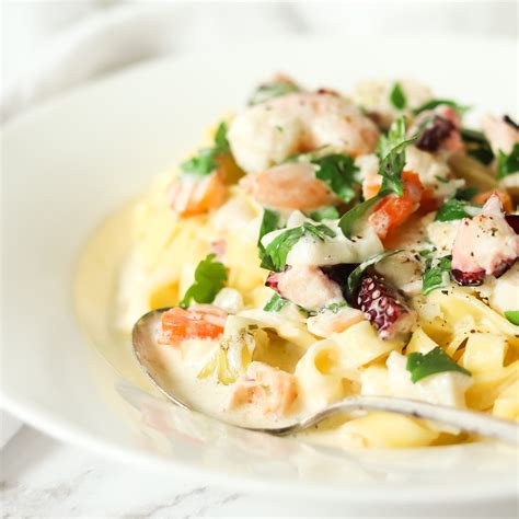 Seafood Alfredo Pasta Recipe