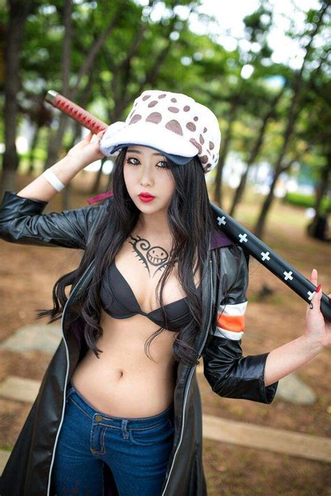 Trafalgar D. Water Law "female" version (⚓One Piece⚓) cosplay 😍👌 ...