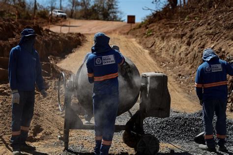 MidiaNews Novo PAC Vai Investir Em Ferrovias Rodovias E Casas