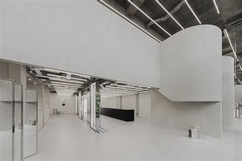 Tom Wood Flagship Store By Specific Generic 谷德设计网