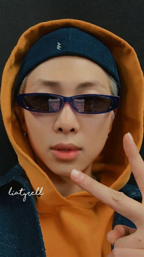 김남준 Kim Namjoon In 2021 Square Sunglasses Women Sunglasses Women