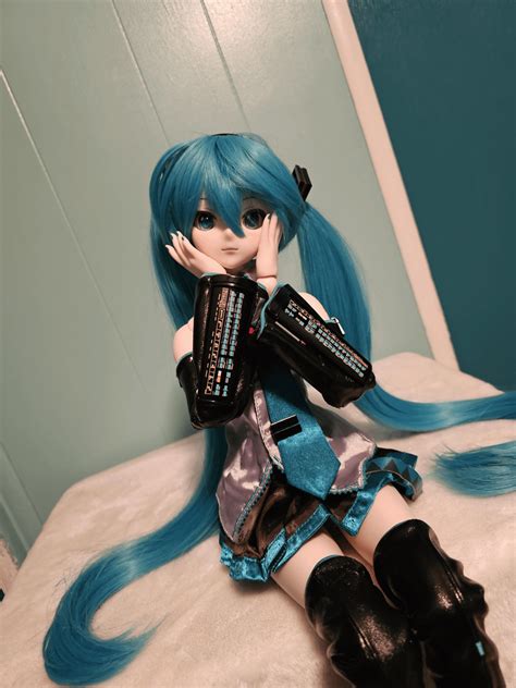 Hatsune Miku Dollfie Dream R Dolls