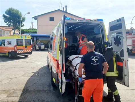 Vicenza Incidente Auto Si Schianta Contro Il Muro Muore 70enne