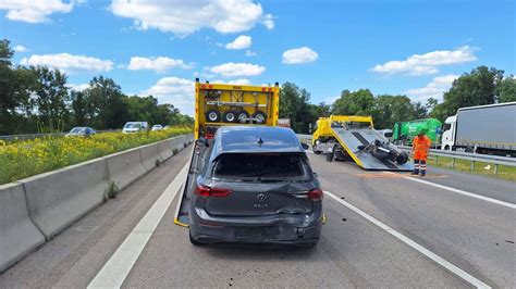 Unfall Auf A Im Rhein Neckar Kreis Motorradfahrer Schwer Verletzt