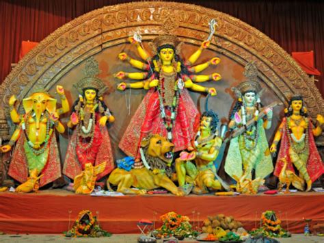 When Is Durga Puja Know Mahalaya Date Dussehra Off