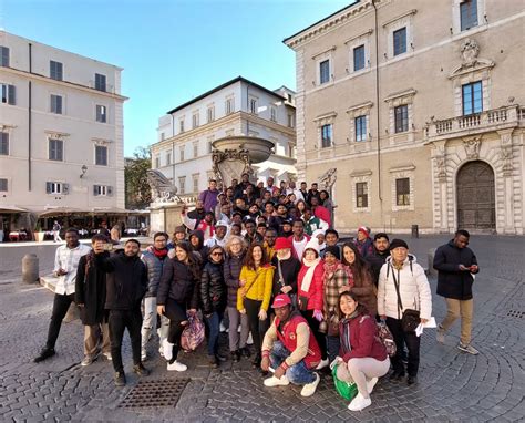 Grande Partecipazione Degli Studenti Della Scuola Ditaliano Alla